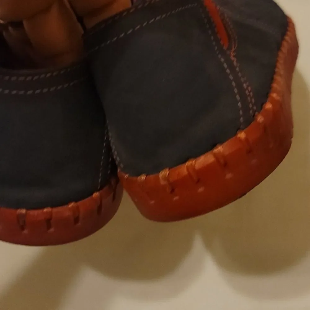 Dyany mens leather shoes size 10‎